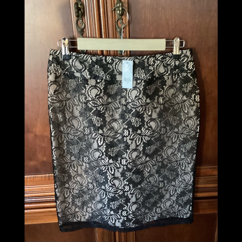 NWT NY&CO Skirt size 4